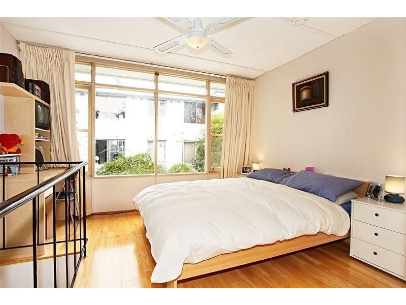 2/63 Edgar Street North, Glen Iris VIC 3146