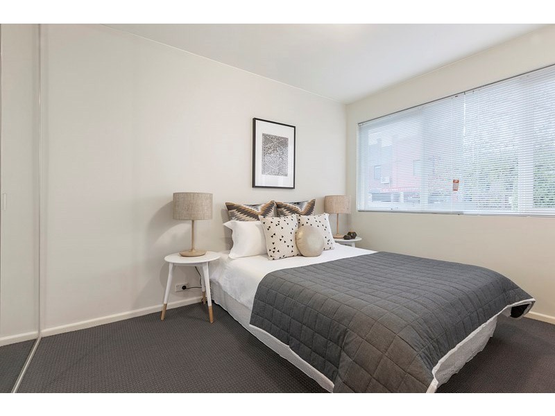 1/369 Neerim Road, Carnegie VIC 3163