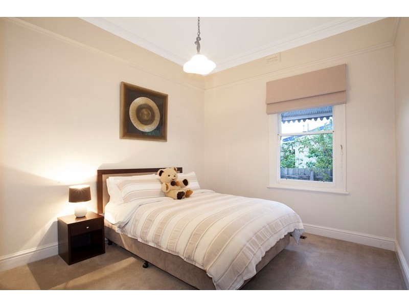 202 Kangaroo Road, Hughesdale VIC 3166