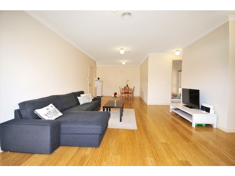 1/8 Beena Avenue, Carnegie VIC 3163