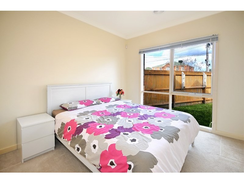 1/8 Beena Avenue, Carnegie VIC 3163