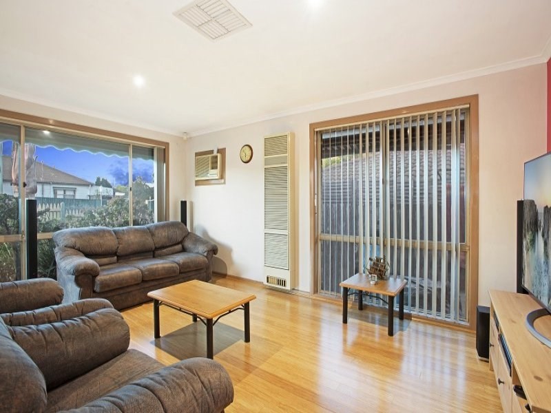 1/48 St James Avenue, Springvale VIC 3171