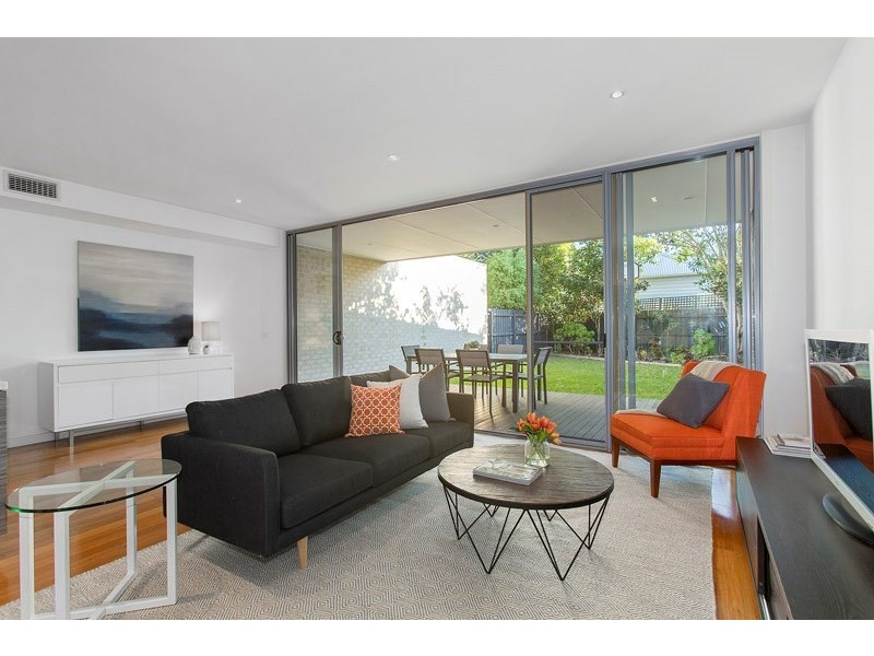 9A Girdwood Avenue, Carnegie VIC 3163