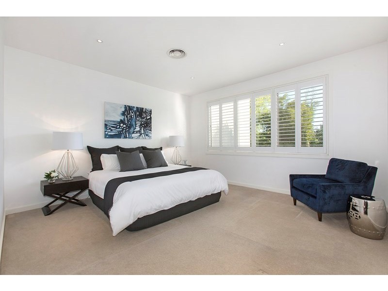 9A Girdwood Avenue, Carnegie VIC 3163