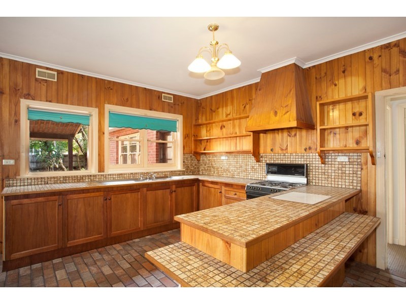 44 Murrumbeena Crescent, Murrumbeena VIC 3163