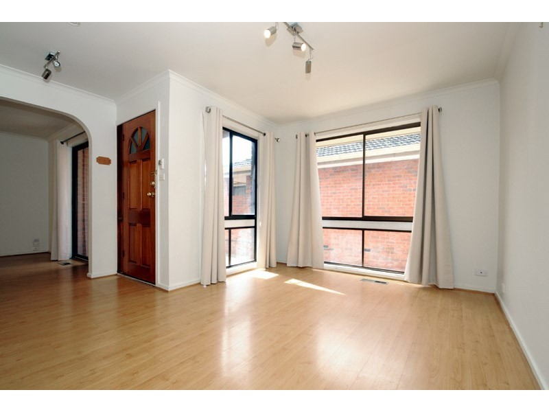 2/580 Warrigal Road, Oakleigh South VIC 3167