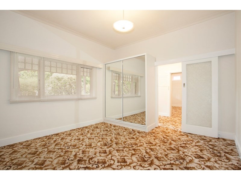 28 Yendon Road, Carnegie VIC 3163
