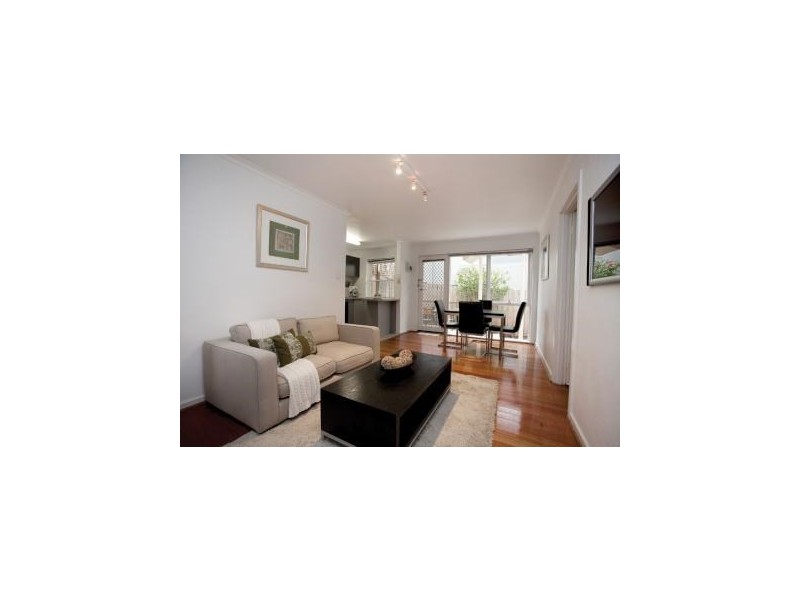 1/3 Steele Street, Malvern East VIC 3145