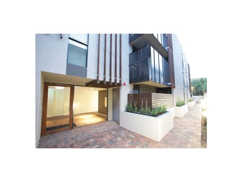 106/233 Dandenong Road, Windsor VIC 3181