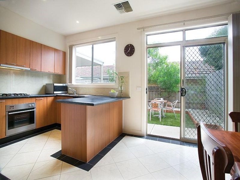 4/1278 Glen Huntly Road, Carnegie VIC 3163