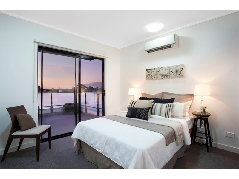 11/81 Koornang Road, Carnegie VIC 3163
