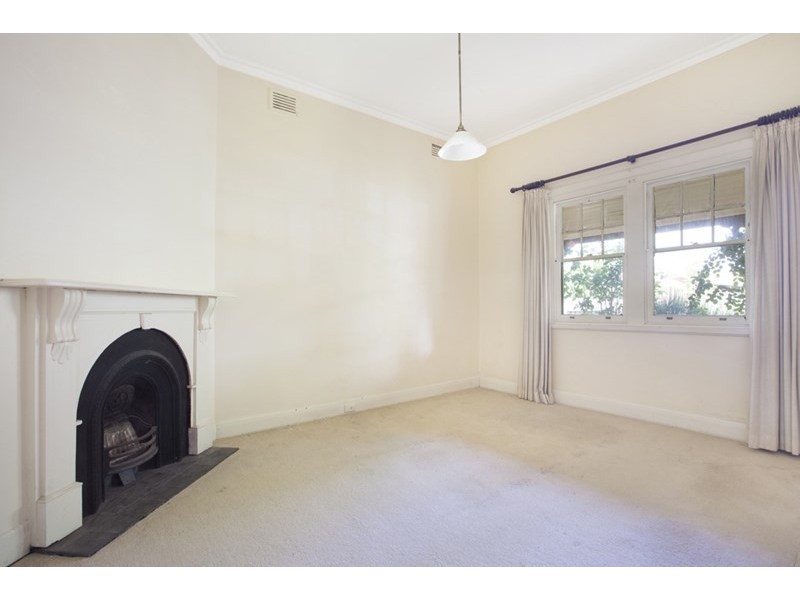 54 Kambrook Road, Caulfield North VIC 3161