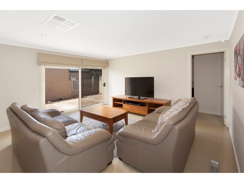 2/5 Redpath Crescent, Springvale VIC 3171
