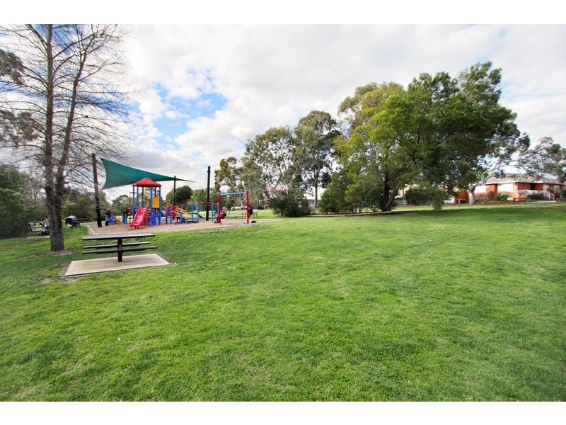 2/10 Omama Road, Murrumbeena VIC 3163