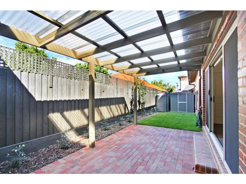 2/10 Omama Road, Murrumbeena VIC 3163