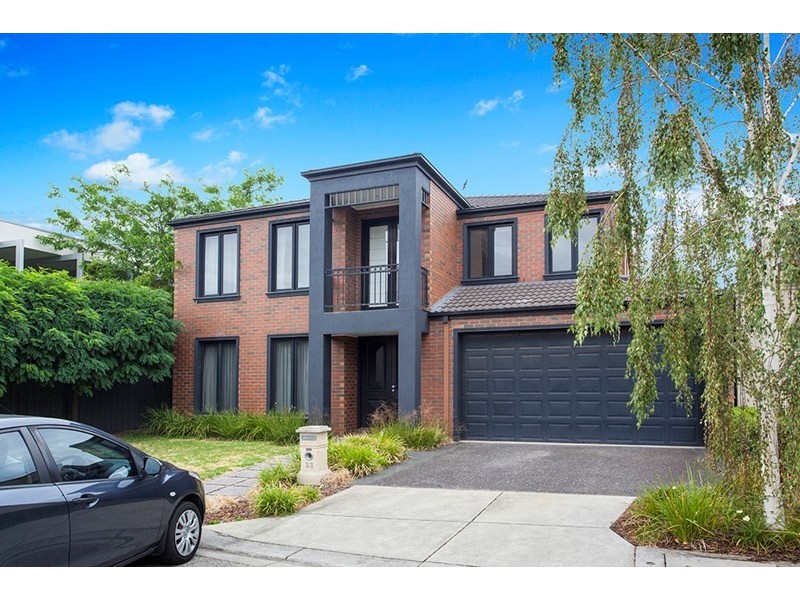 33 Winston Way, Murrumbeena VIC 3163