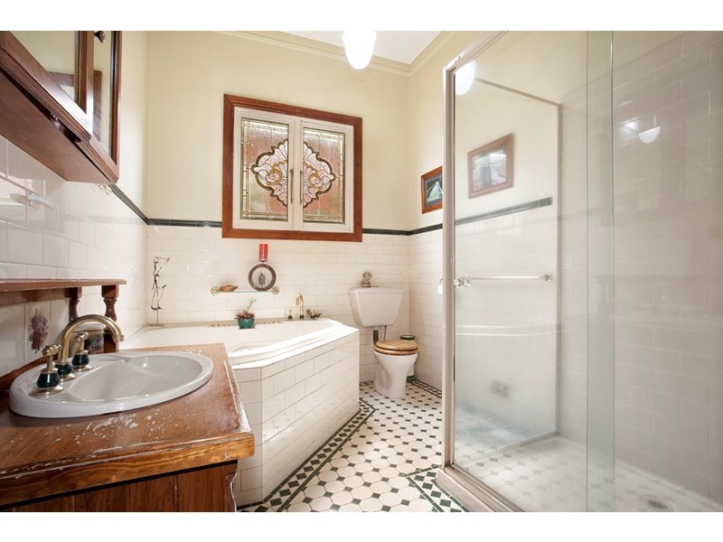 24 Jersey Parade, Carnegie VIC 3163