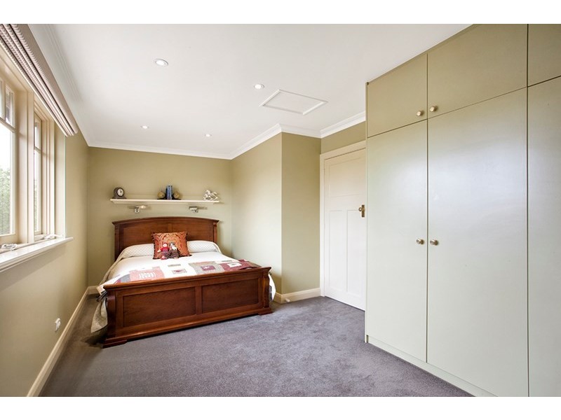 49 Serrell Street, Malvern East VIC 3145