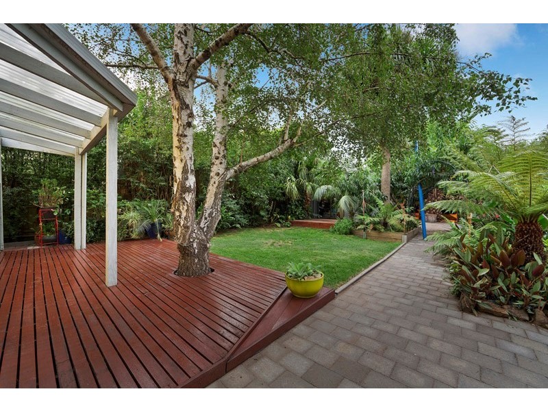 3 Ames Avenue, Carnegie VIC 3163