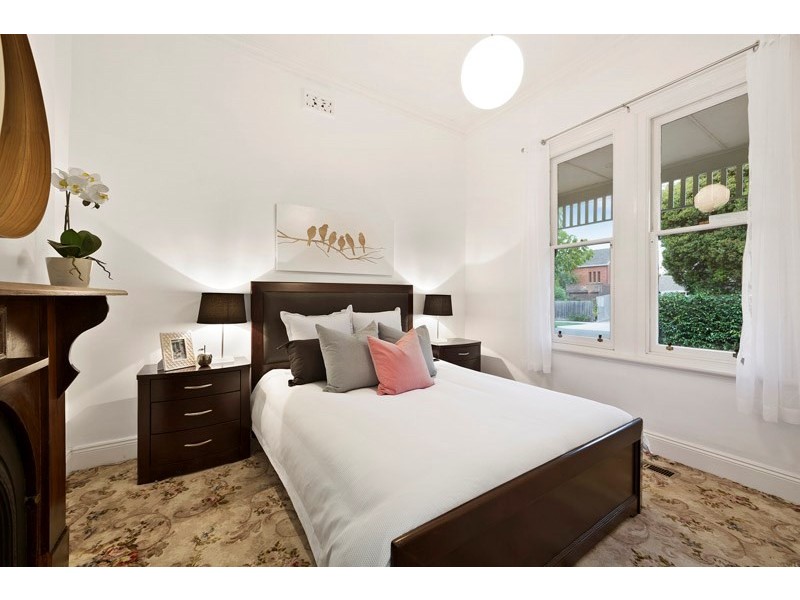 3 Ames Avenue, Carnegie VIC 3163