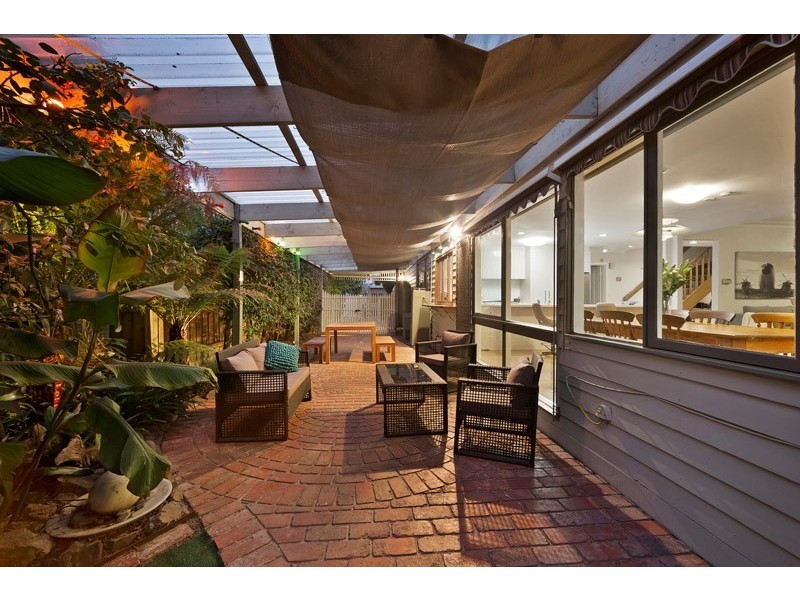 3 Ames Avenue, Carnegie VIC 3163