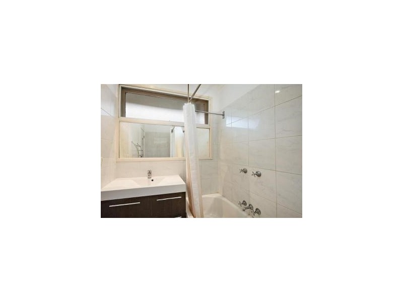 4/9 Cosy Gum Road, Carnegie VIC 3163