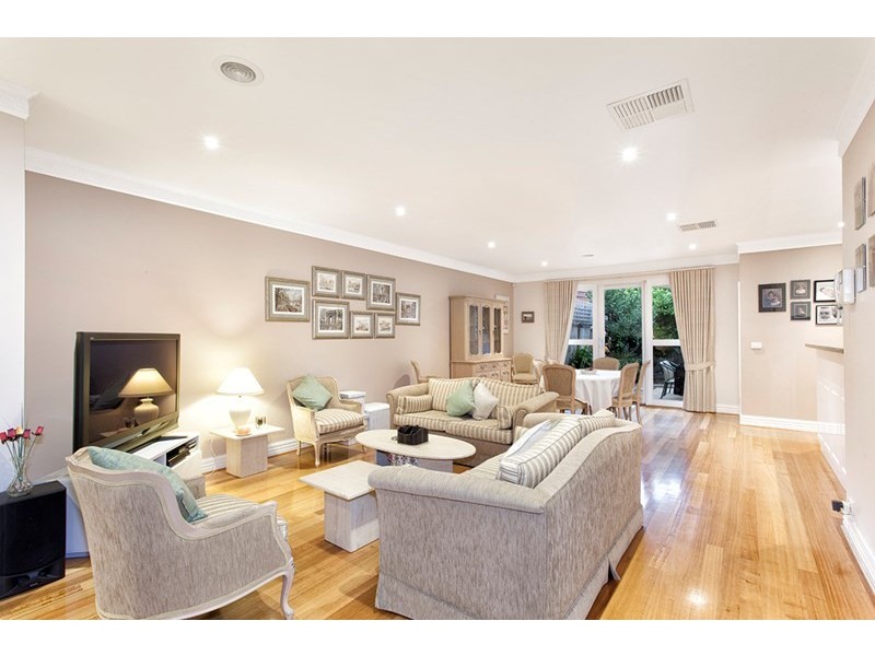 2A Normanby Street, Hughesdale VIC 3166