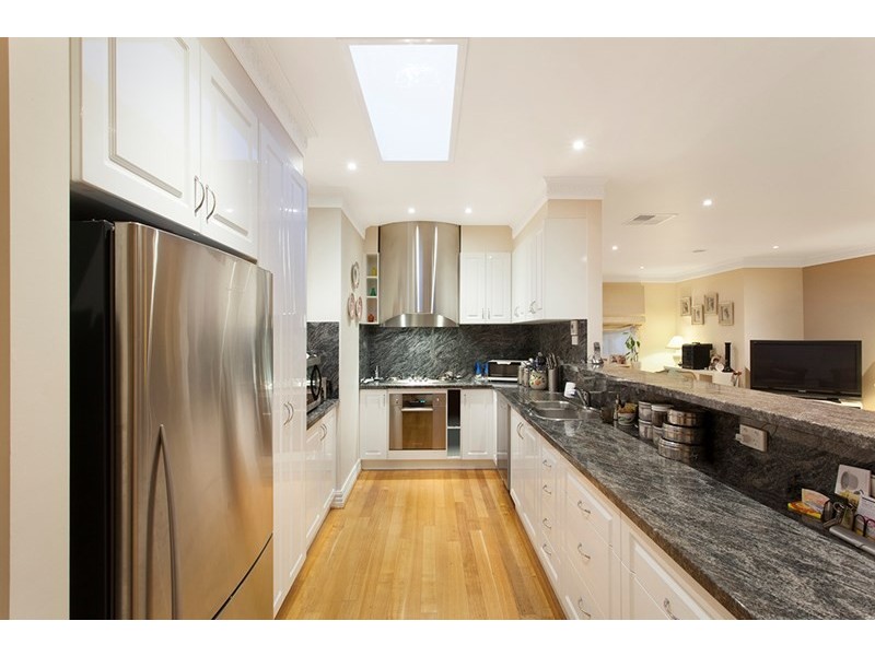 2A Normanby Street, Hughesdale VIC 3166