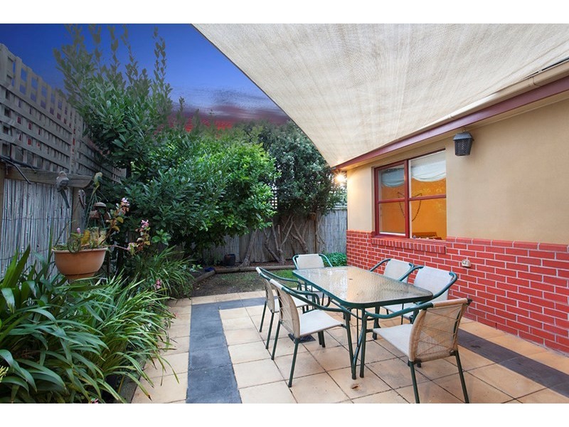 2A Normanby Street, Hughesdale VIC 3166