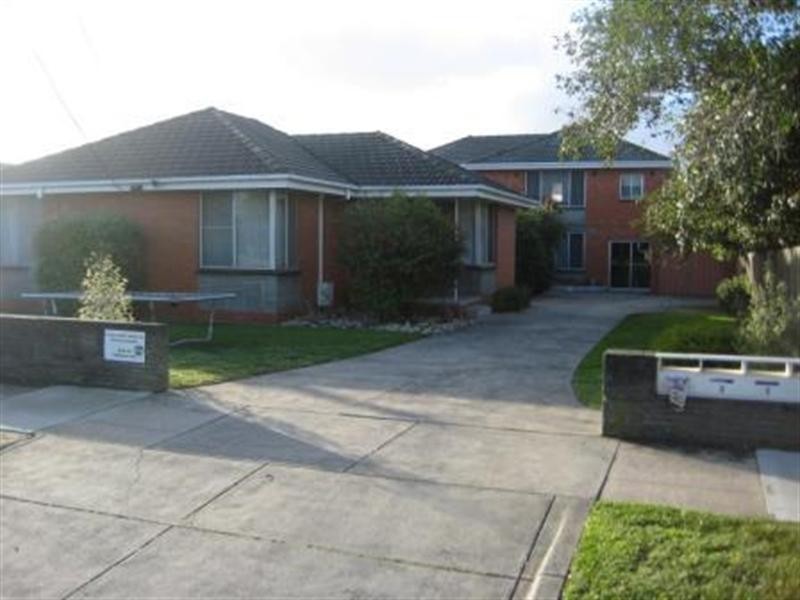 2/13 Evelyn Street, Bentleigh VIC 3204