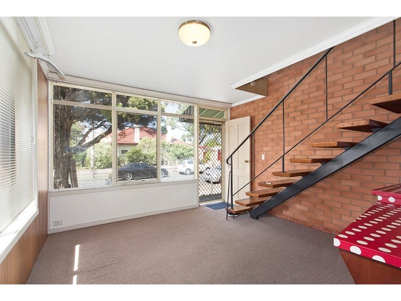 1/375 Neerim Road, Carnegie VIC 3163