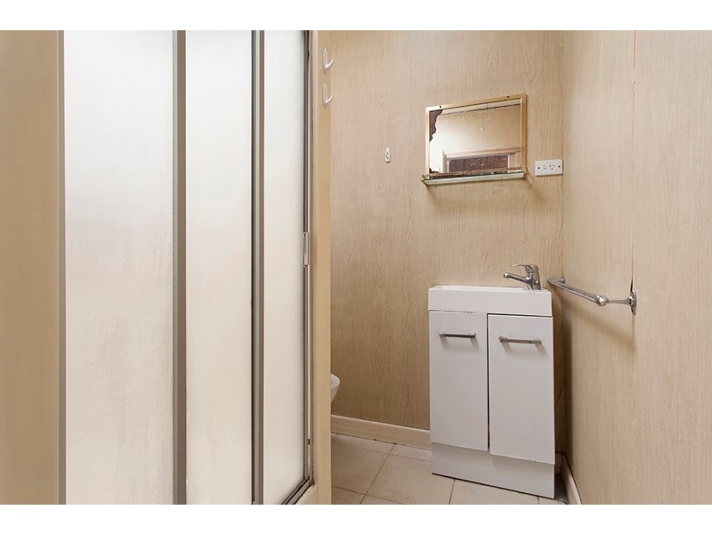 1/375 Neerim Road, Carnegie VIC 3163