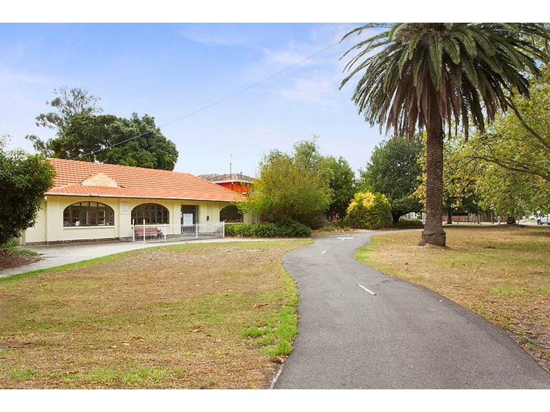 245 Grange Road, Ormond VIC 3204