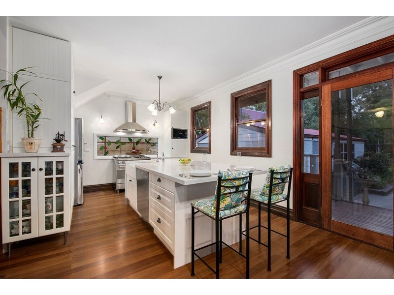 18 Ames Avenue, Carnegie VIC 3163