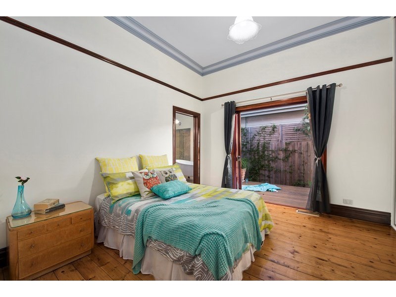 18 Ames Avenue, Carnegie VIC 3163