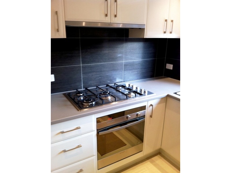 1/11 Surrey Crescent, Oakleigh East VIC 3166