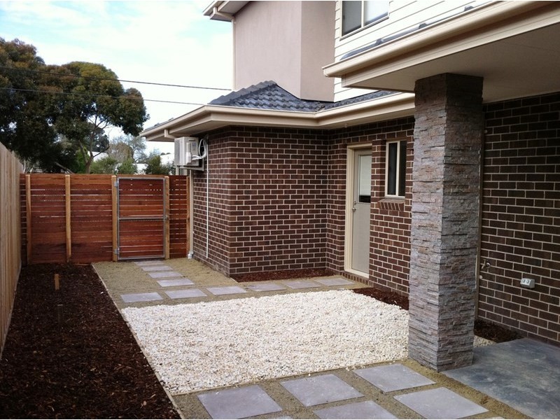 1/11 Surrey Crescent, Oakleigh East VIC 3166