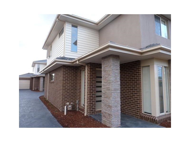 1/11 Surrey Crescent, Oakleigh East VIC 3166