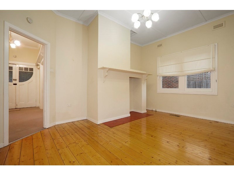 76 Oakleigh Road, Carnegie VIC 3163