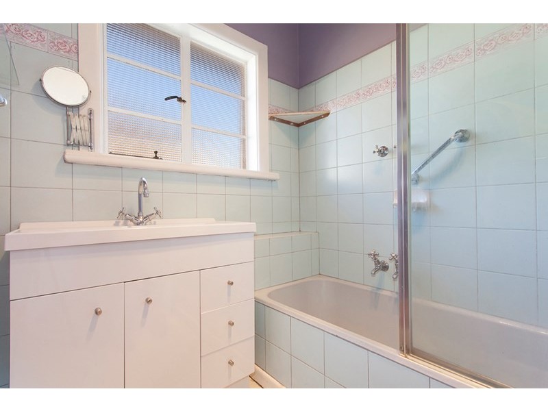 29 McLaurin Road, Carnegie VIC 3163