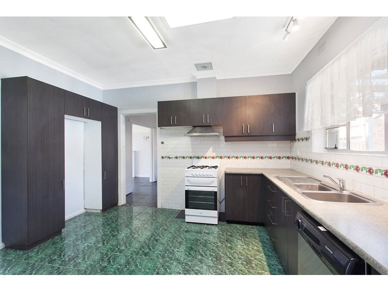 29 McLaurin Road, Carnegie VIC 3163