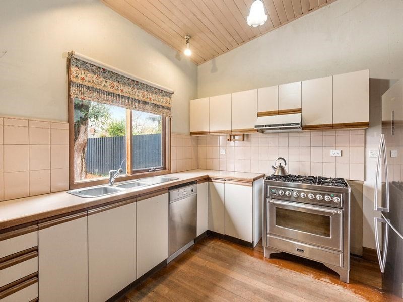 2 Looker Street, Murrumbeena VIC 3163