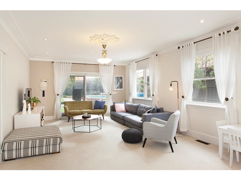 27 Emily Street, Carnegie VIC 3163