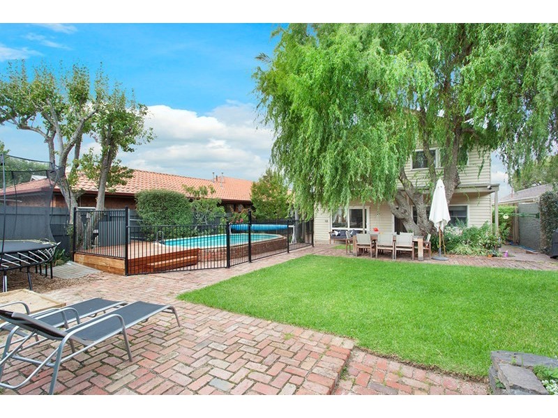 27 Emily Street, Carnegie VIC 3163