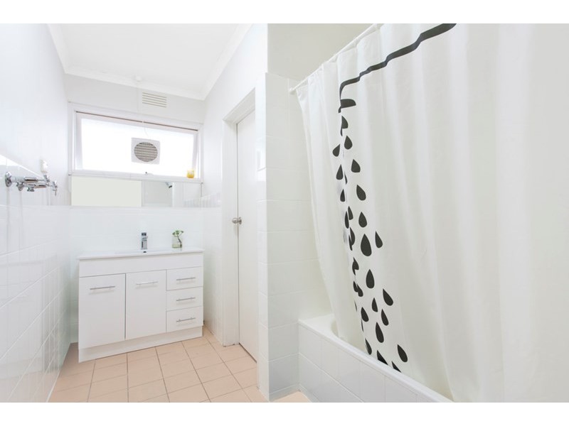 8/12 Maroona Road, Carnegie VIC 3163