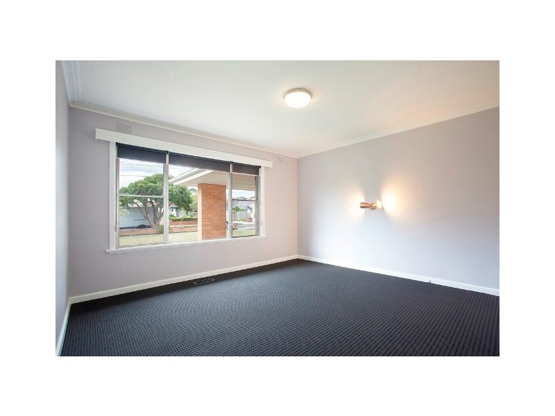37 Gnarwyn Road, Carnegie VIC 3163