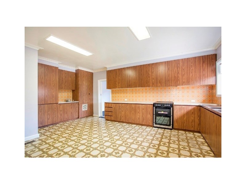 37 Gnarwyn Road, Carnegie VIC 3163