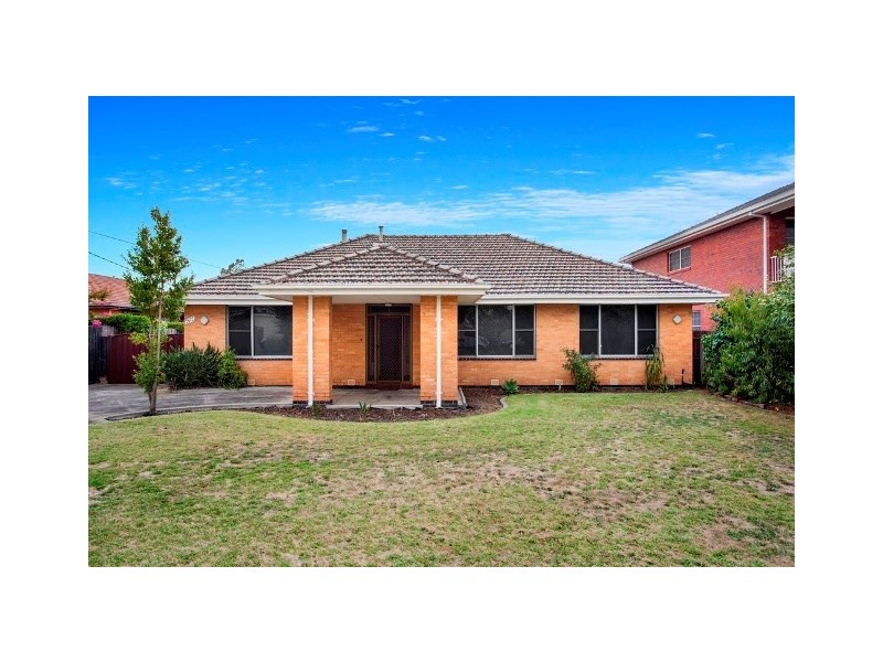 37 Gnarwyn Road, Carnegie VIC 3163