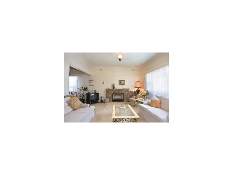 8 Longview Avenue, Bentleigh East VIC 3165