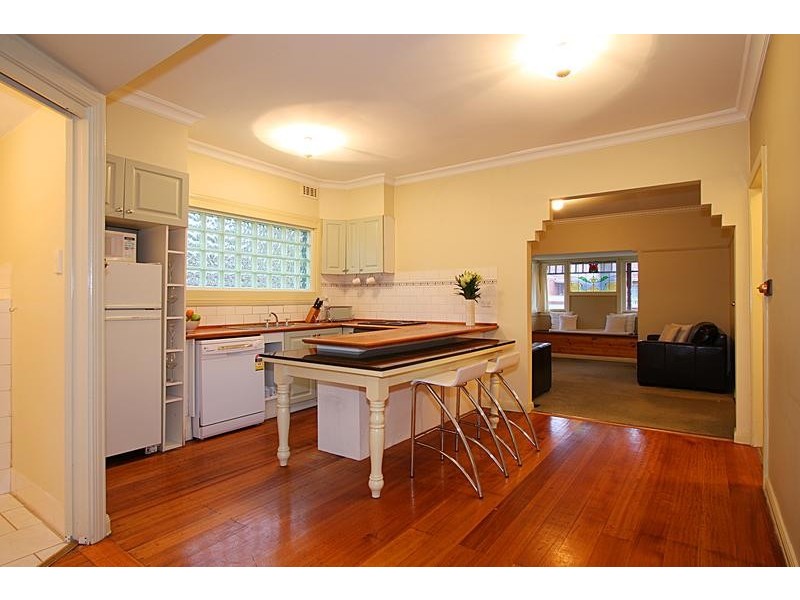 1/2 Kalymna Grove, Chadstone VIC 3148